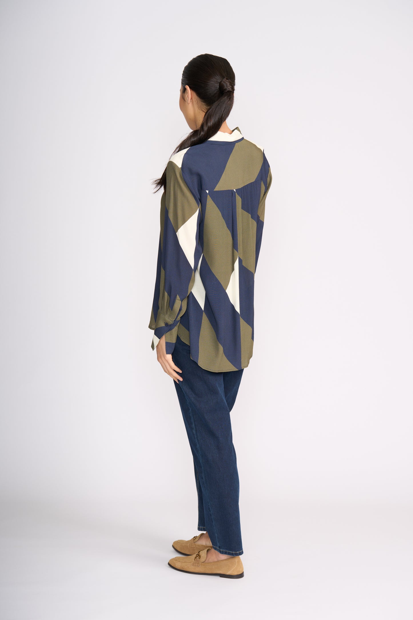 Tux Deluxe Shirt (FO8499)