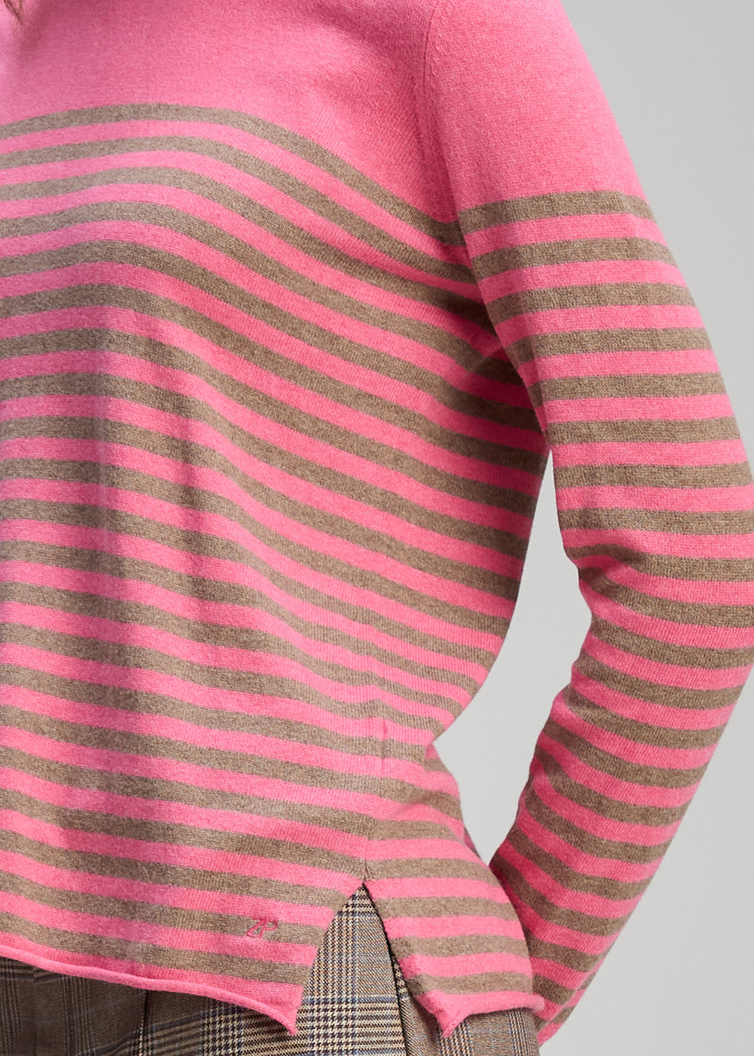 Detail Stripe Crew Jumper (ZP8143)