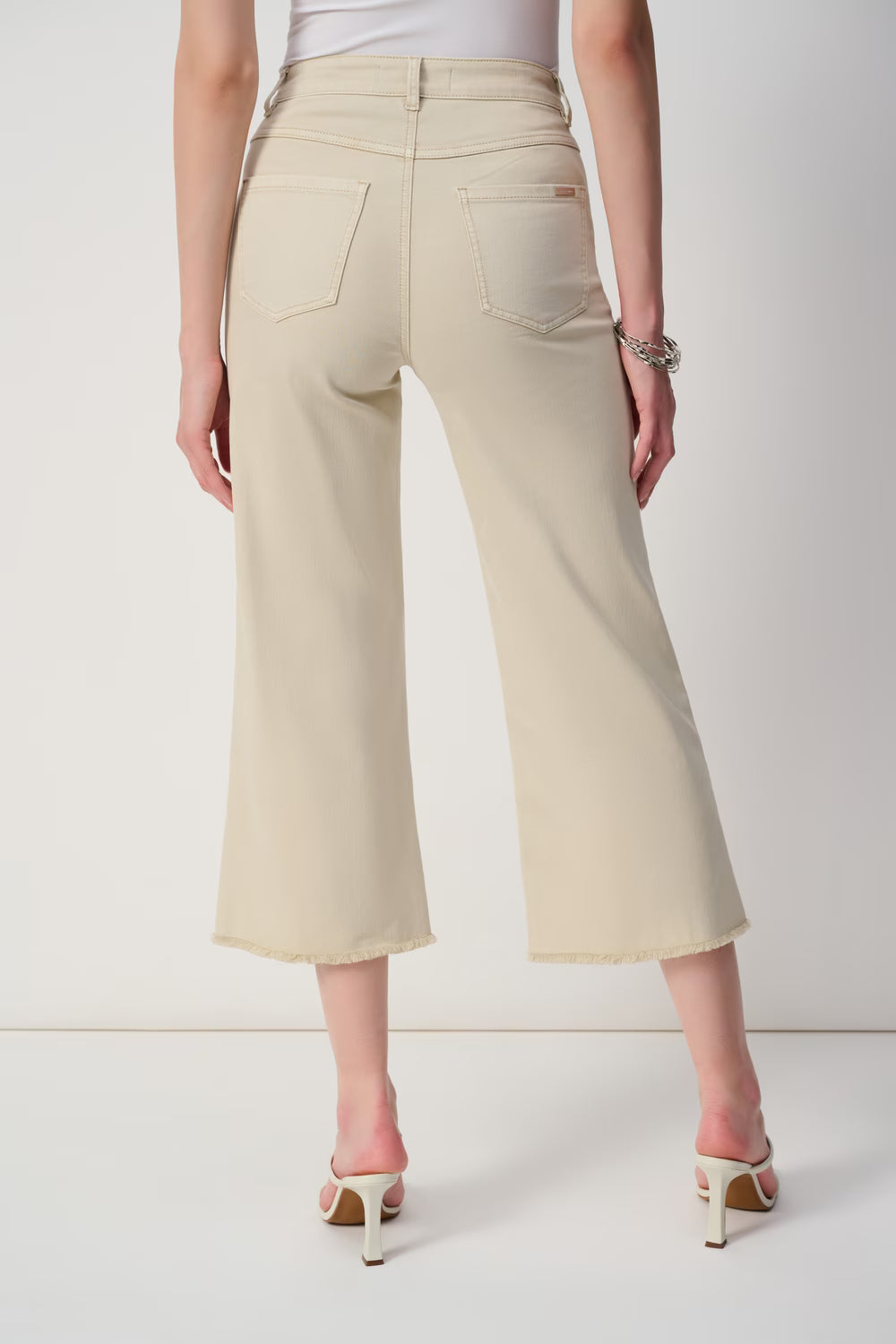 Wide-leg Cropped Trousers (251901)