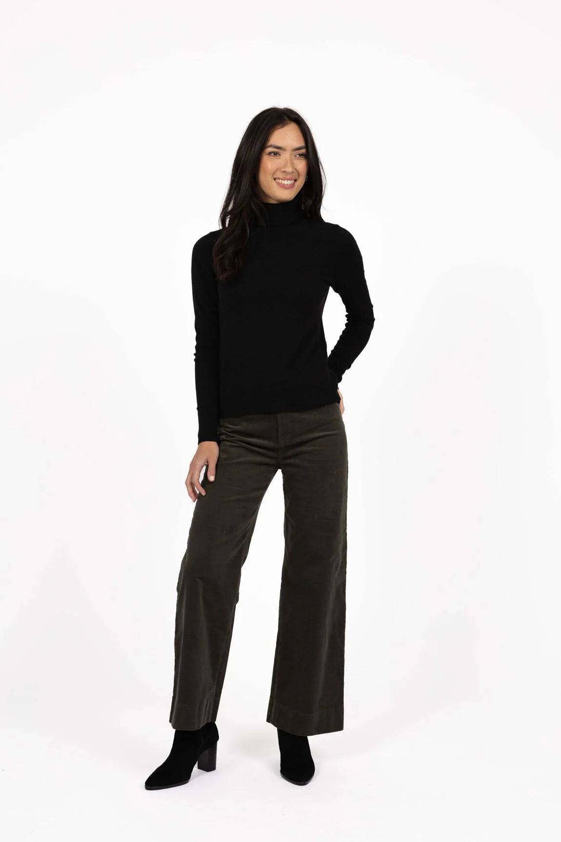 ALANA SKIVVY (HW26302)