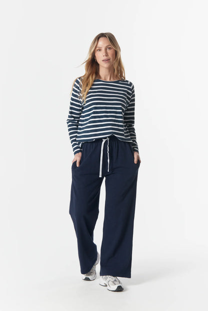 The Hero Stripe Raglan Tee (1214)