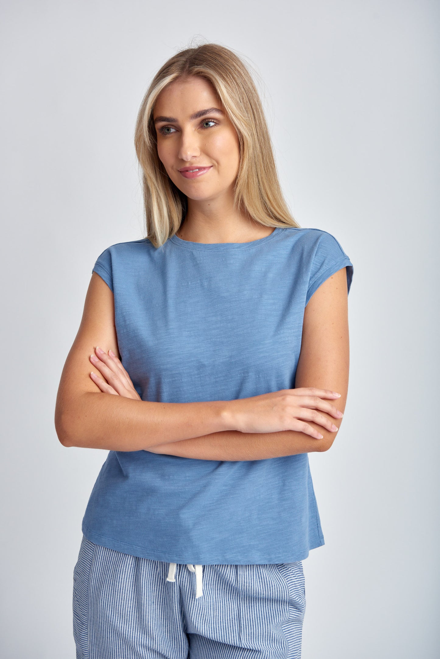 Sleeveless Tee (C1382-S24)