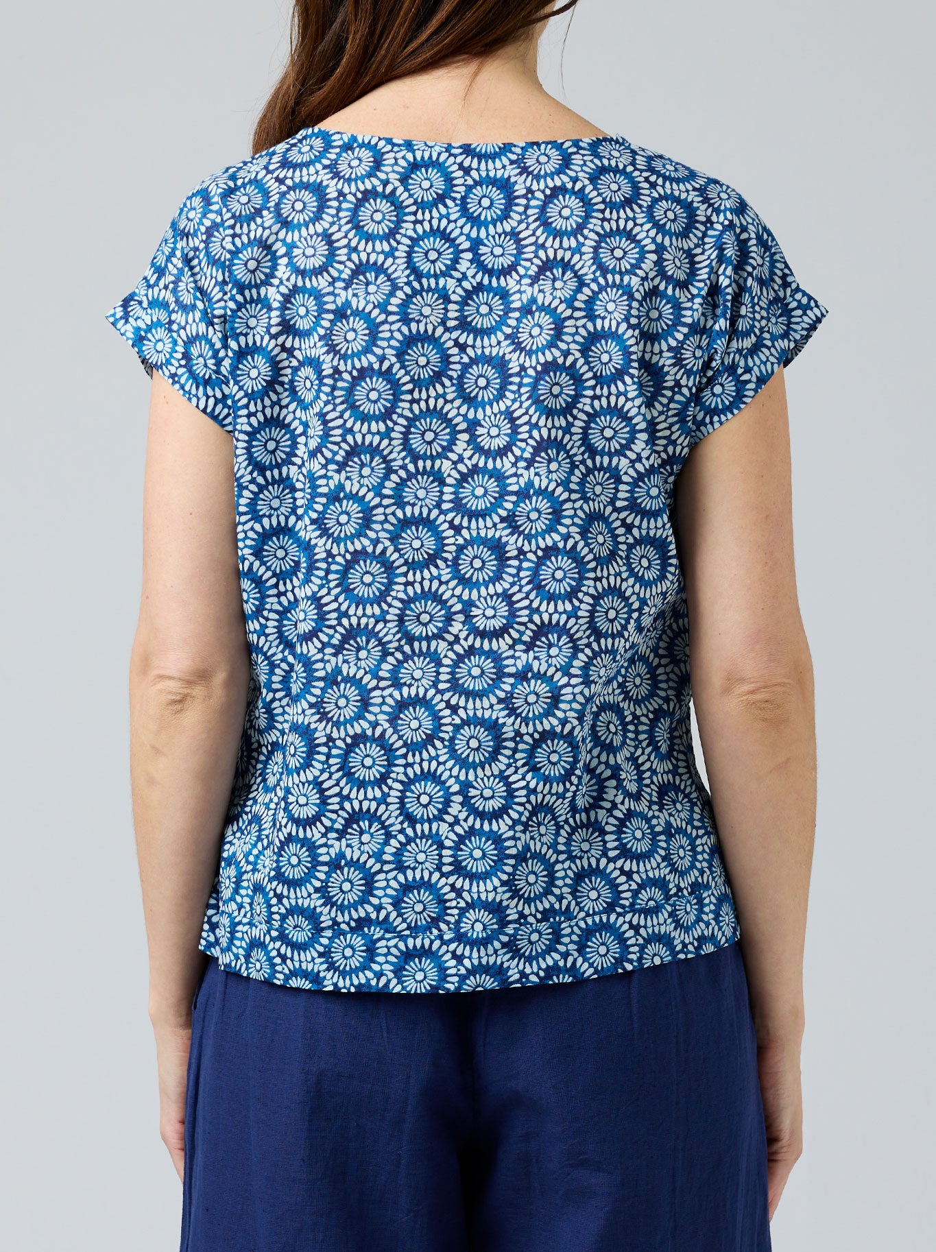 VICKY ROUND NECK (59005)