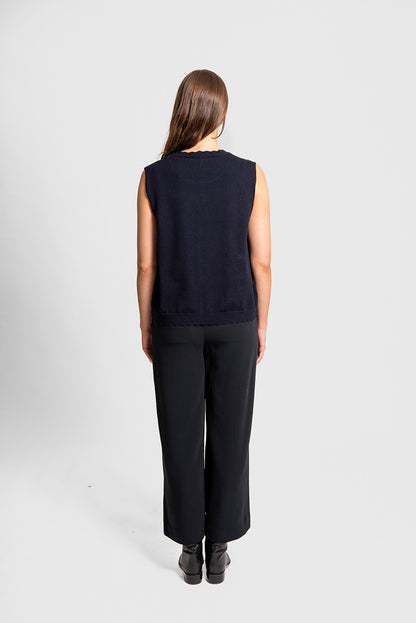 Scallop Trim Vest (FK6017)