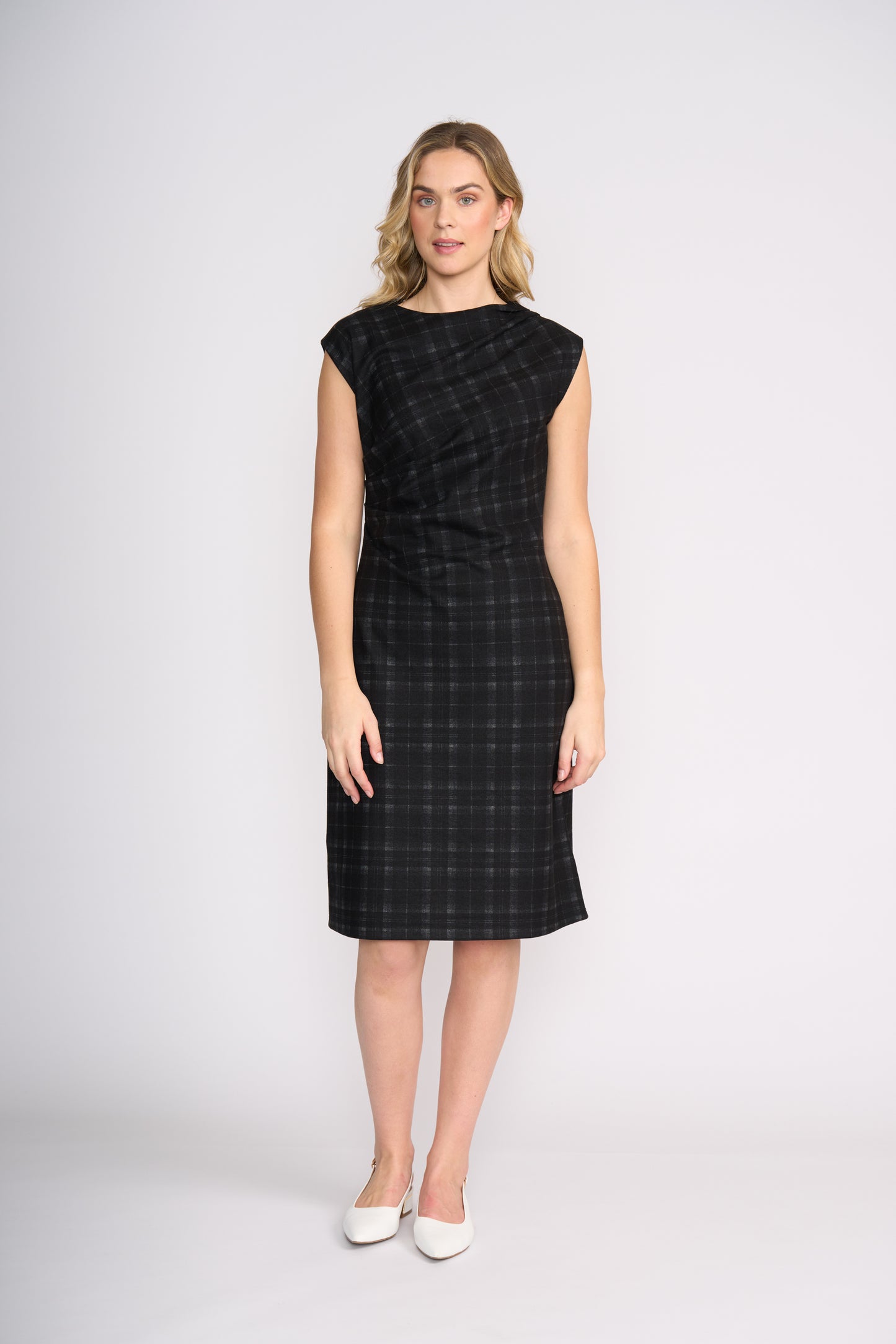 Under Wraps Dress (FO8379)