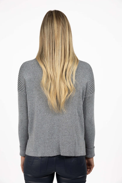 Ribbed Sweater (HW26315)