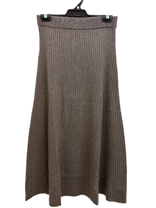 Skirt With Flared Hem (BL5608)