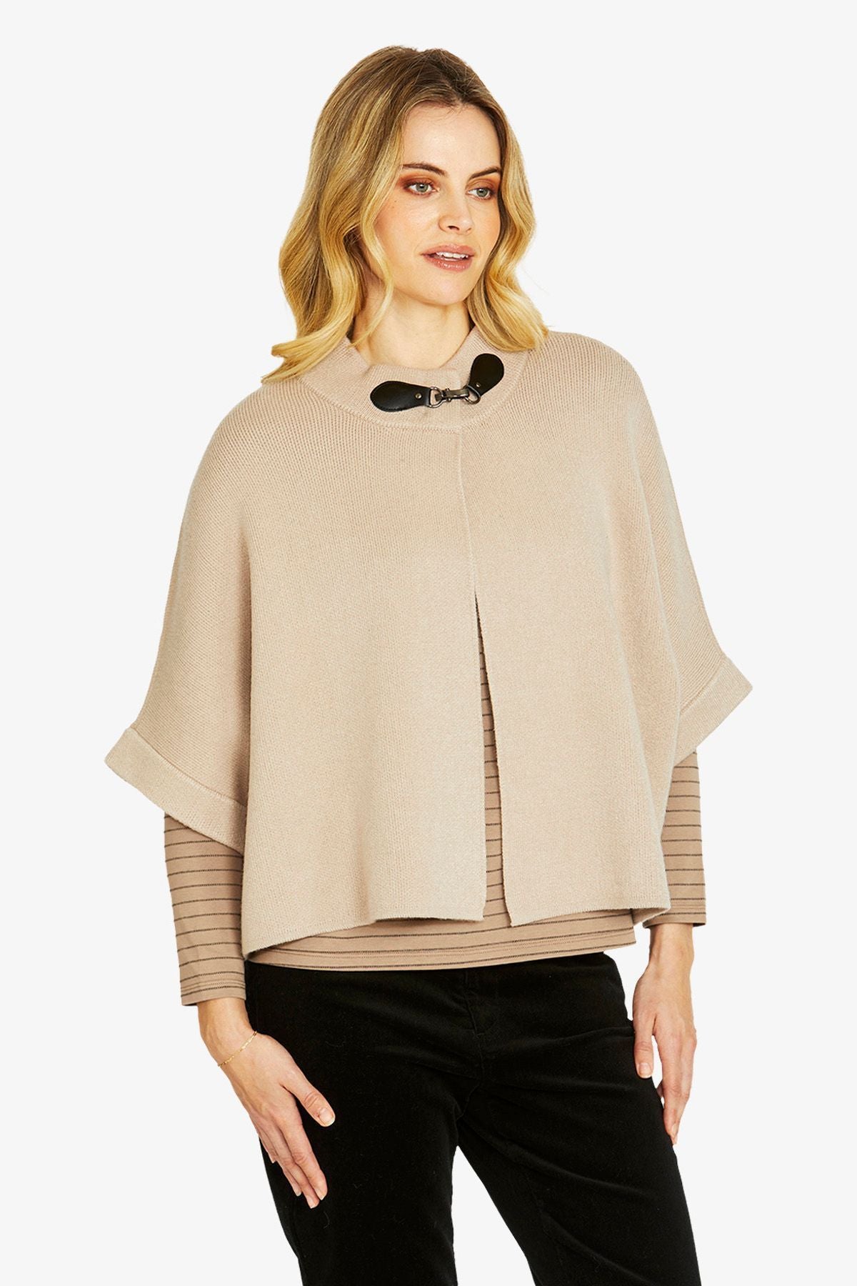 Carter Clasp Detail Cape (P605014)