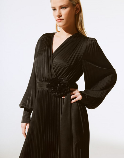 Signature | Satin Pleated Midi Dress (243771)