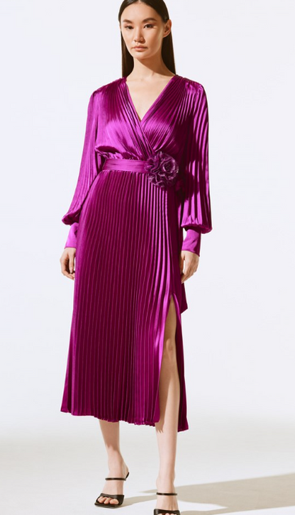 Signature | Satin Pleated Midi Dress (243771)