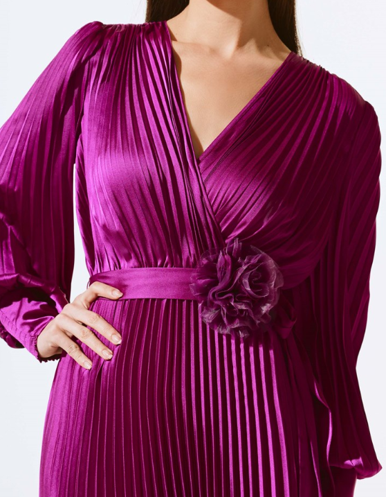 Signature | Satin Pleated Midi Dress (243771)