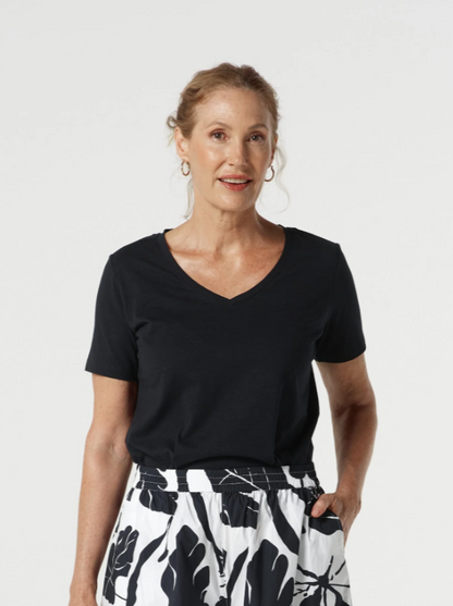 Heat Cotton V Neck Tee With Studs (3312)