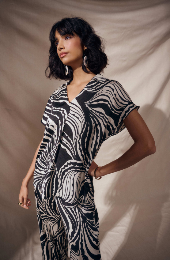 Bubble Satin Abstract Print Boxy Top (262255)