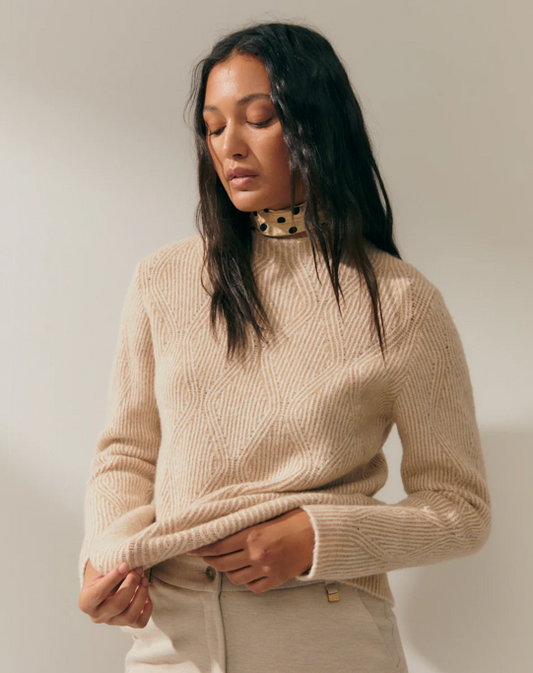 Fancy Knit Sweater With Long Sleeves And A Round Neck (125987)