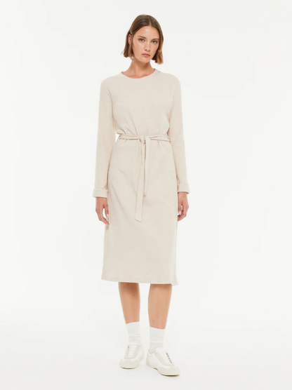 Long-Sleeved Knit Dress With Round Neck and Belt (125350)