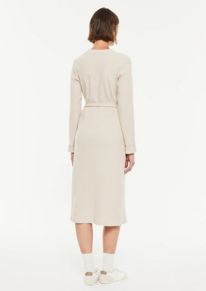 Long-Sleeved Knit Dress With Round Neck and Belt (125350)