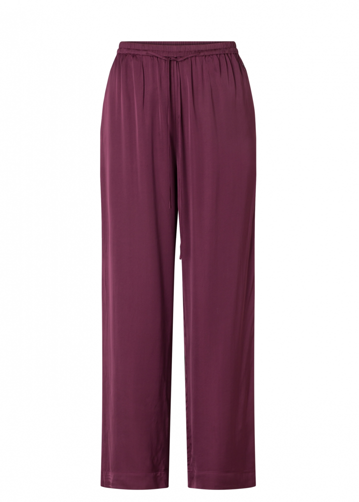 Christa Pant (0005799)
