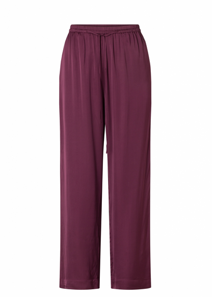 Christa Pant (0005799)
