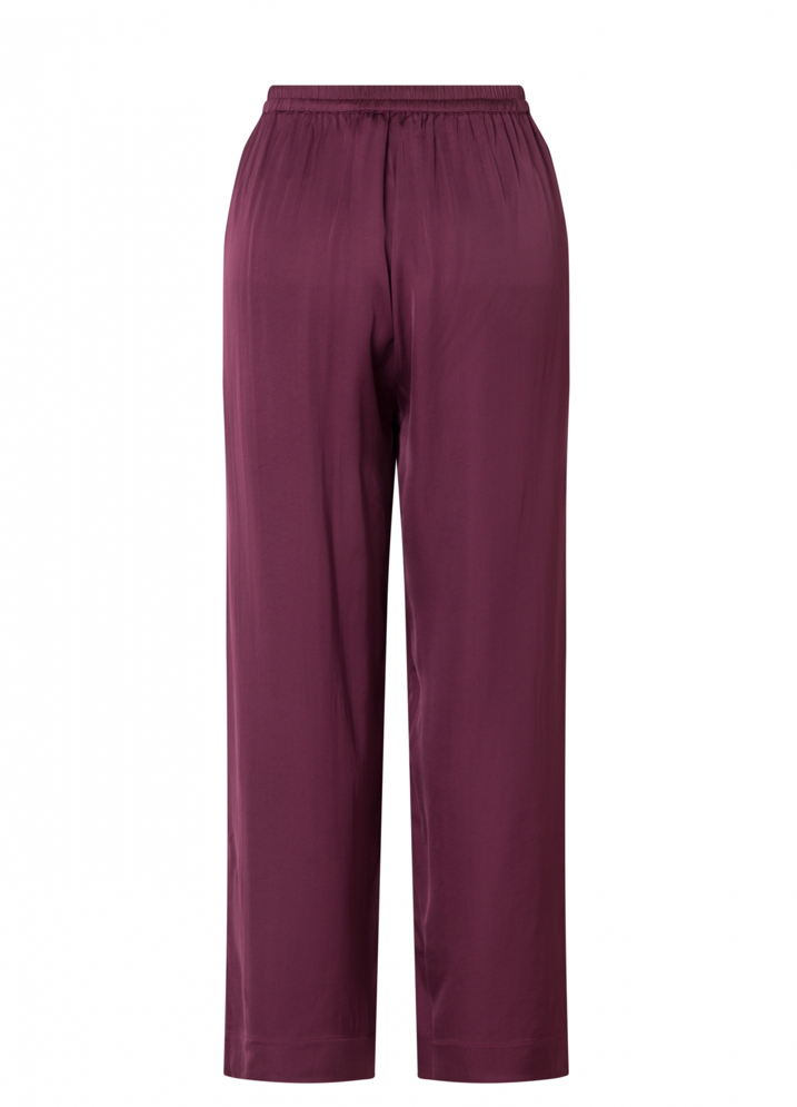 Christa Pant (0005799)