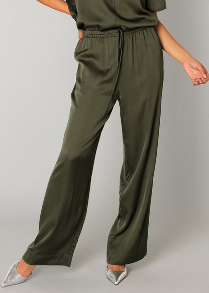 Christa Pant (0005799)