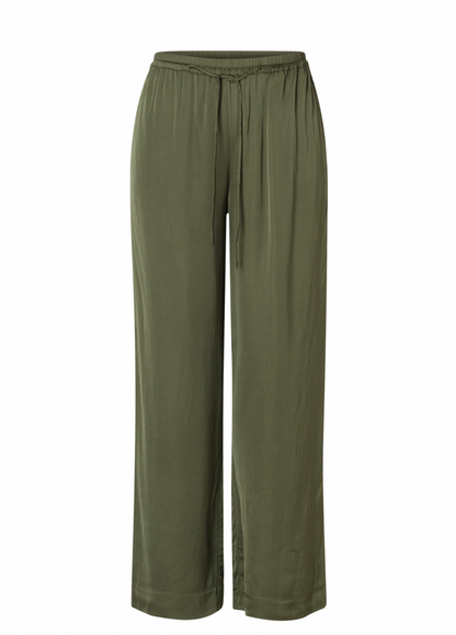 Christa Pant (0005799)