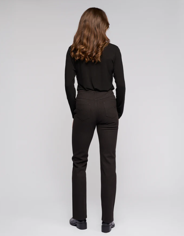 Bay Pull On (234B)