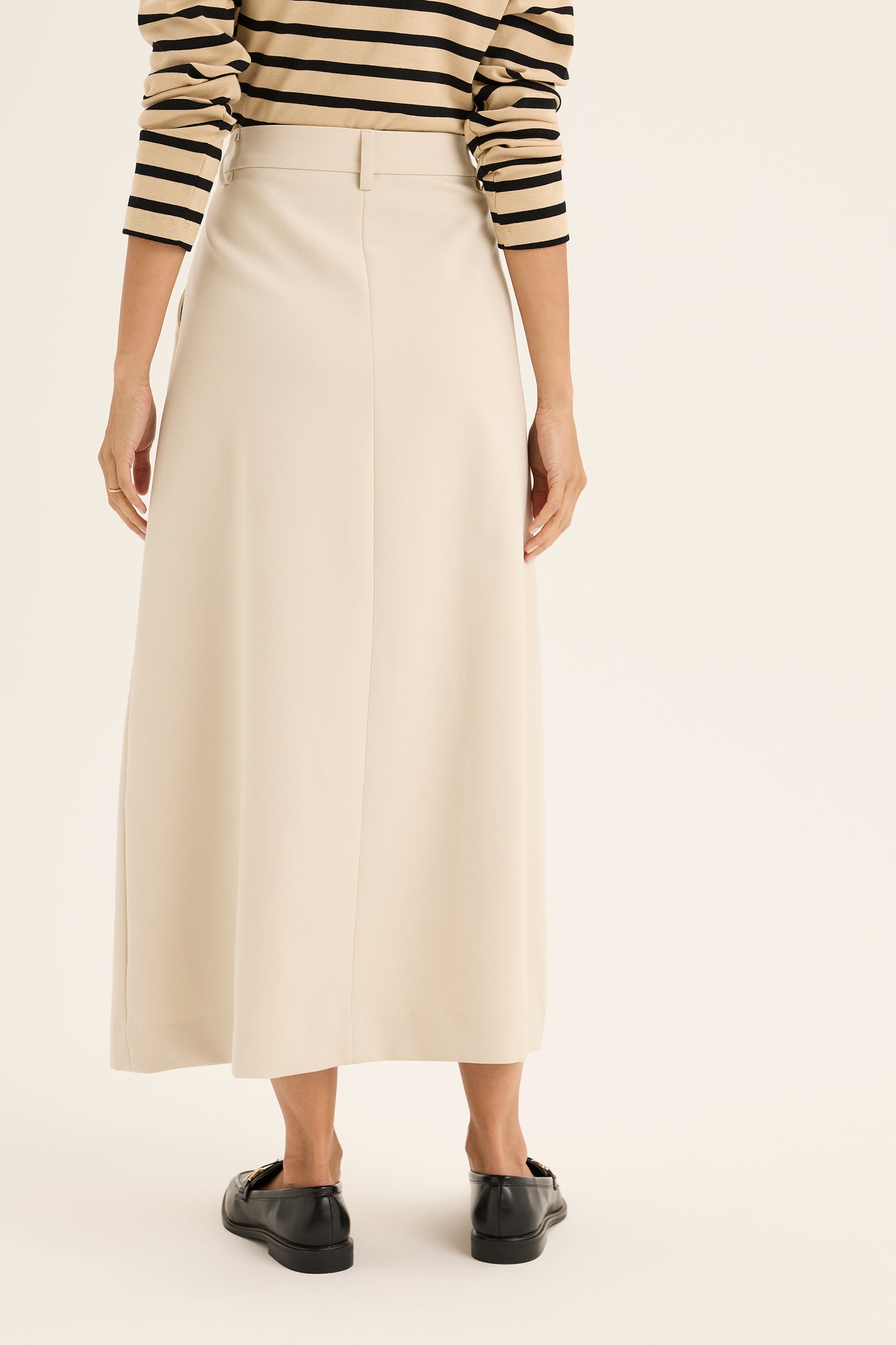 Cellar Skirt (YTWN2011)