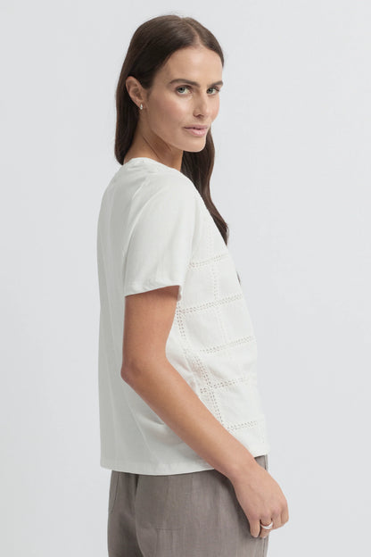 Lacet Short Sleeve Tee (YTWN3091)