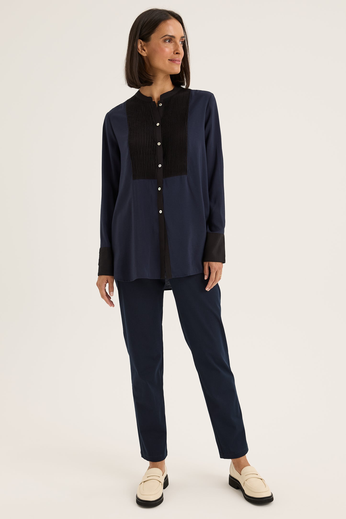 Nova Classic Chino (YTWN8972)