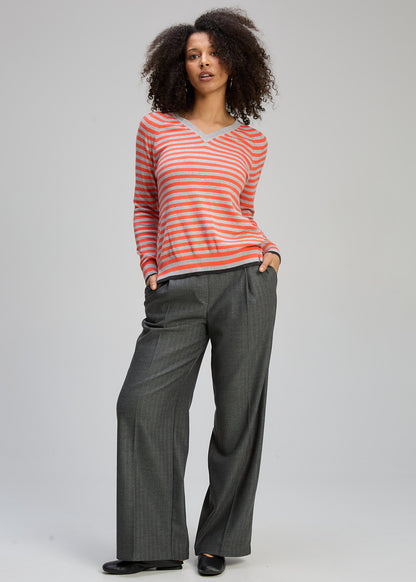 Stripe V Essential Jumper (ZP8142)