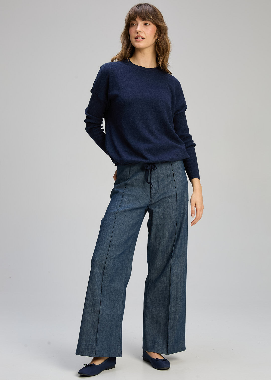 Draw String Crew Jumper (ZP8150)