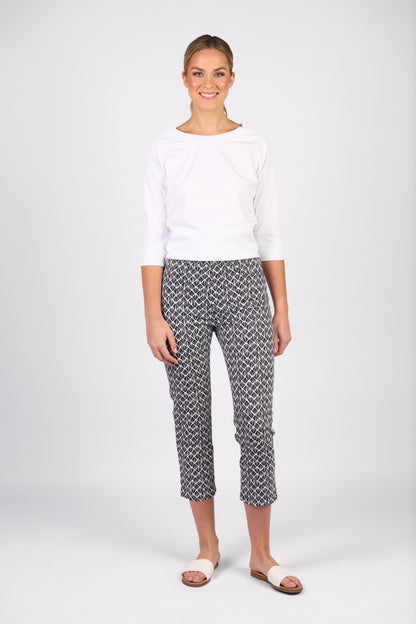 Slim 7/8 Length Printed Pull-On Pant (274LW)