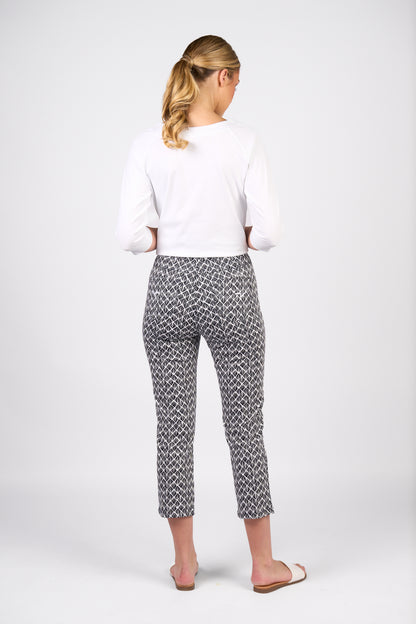 Slim 7/8 Length Printed Pull-On Pant (274LW)